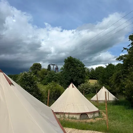 ラグジュアリーテント Acorn Creek Tented Camp Nidda