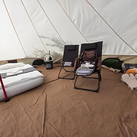 Acorn Creek Tented Camp Luxury tent Nidda