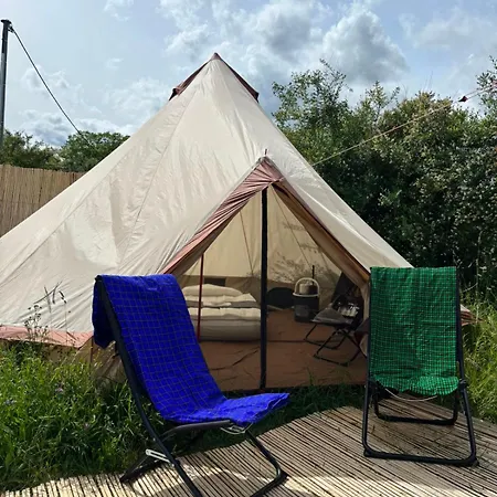 ラグジュアリーテント Acorn Creek Tented Camp